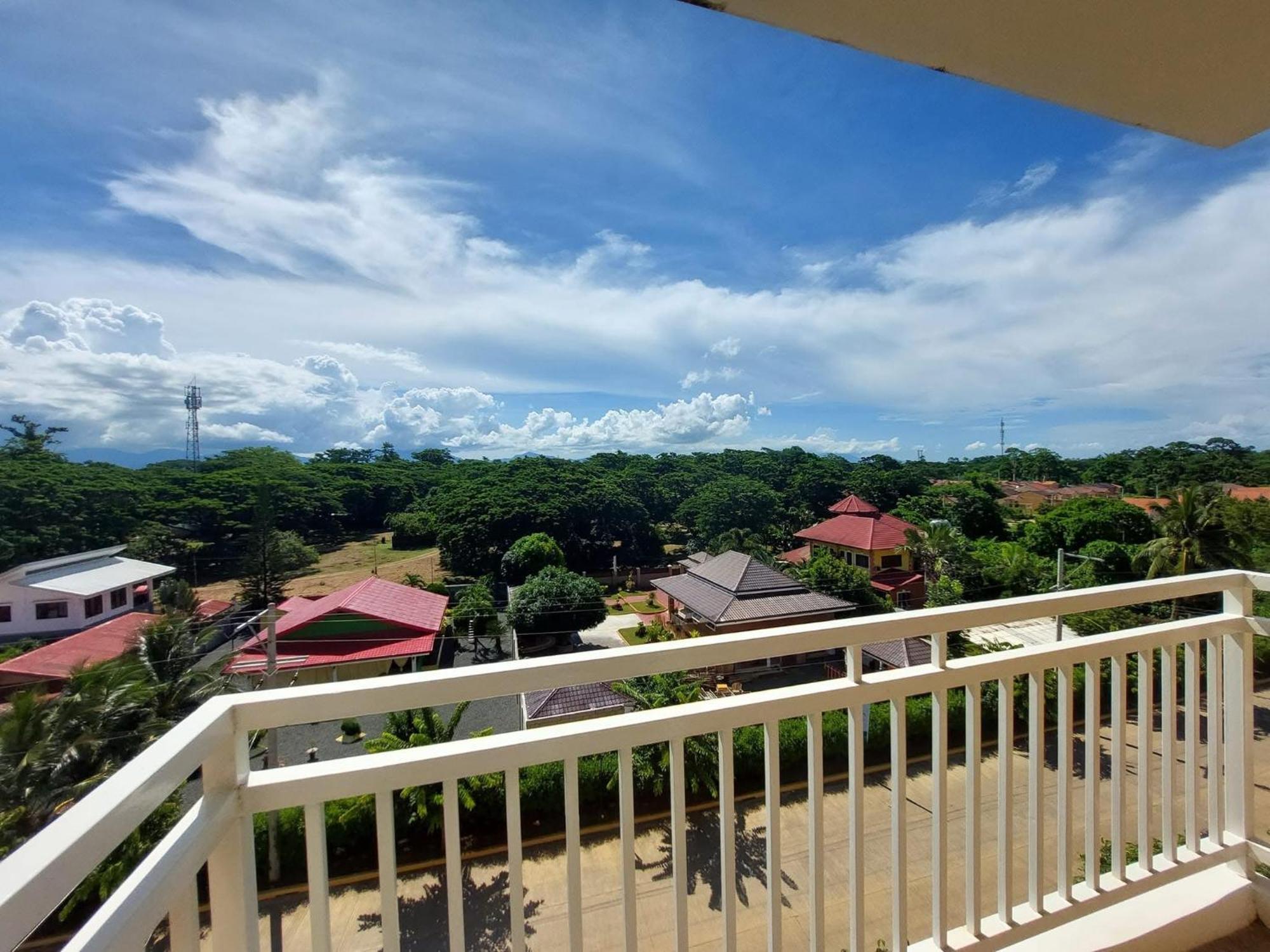 Condo In Camella Manors In Puerto Princesa Bagian luar foto